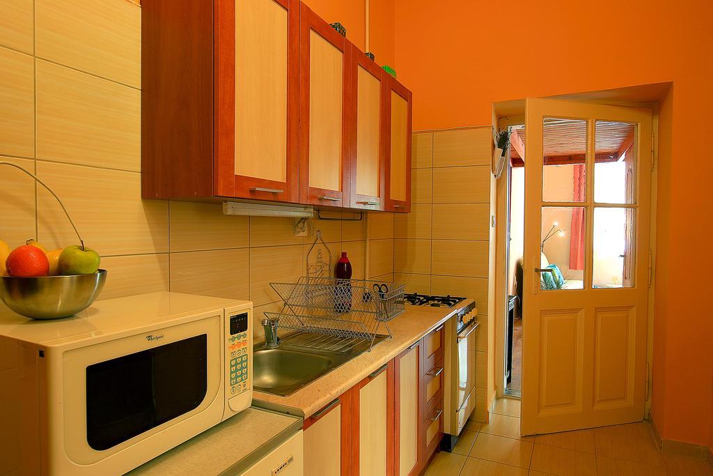 R7 Apartment Budapest Ruang foto