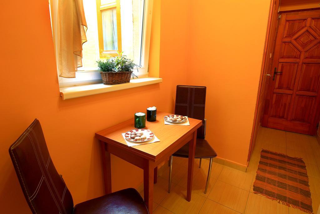 R7 Apartment Budapest Ruang foto