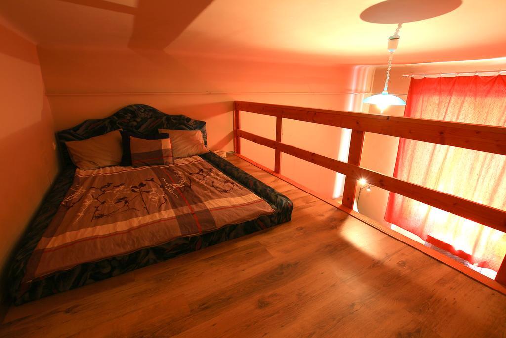 R7 Apartment Budapest Ruang foto
