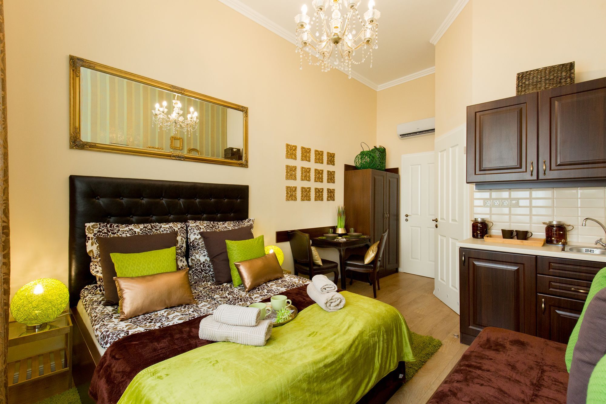 R7 Apartment Budapest Bagian luar foto